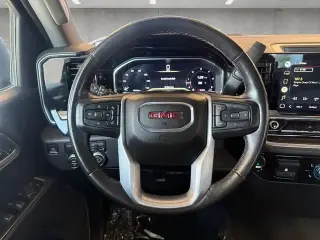 GMC Sierra 1500 2022 4x2 SLT Cabina Crew 4 puertas 5.8 pies. Caja corta