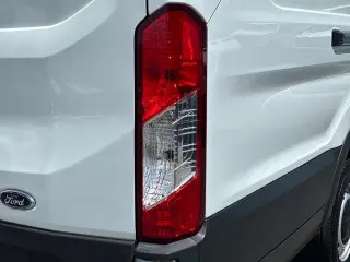 Furgoneta de carga Ford Transit 2023 250 3 puertas LWB con techo alto extendido