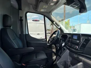 Furgoneta de carga Ford Transit 2023 250 3 puertas LWB con techo alto extendido