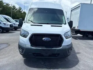 Furgoneta de carga Ford Transit 2023 250 3 puertas LWB con techo alto extendido