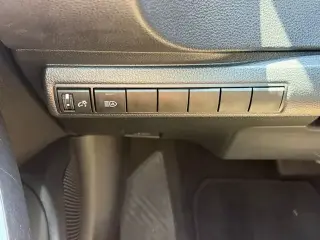 Toyota Corolla 2021 SE 4 puertas Sedán CVT