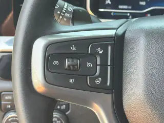 Chevrolet Silverado 1500 2023 4x4 RST 4 puertas Cabina Crew 5.8 pies. SB