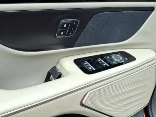Lincoln Nautilus 2024 AWD Premiere 4 puertas SUV