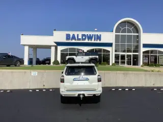 Toyota 4Runner 2023 AWD Limited 4 puertas SUV