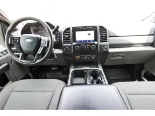 Ford F-250 Super Duty 2021 4x4 XLT Cabina doble 4 puertas 6.8 pies. Caja corta