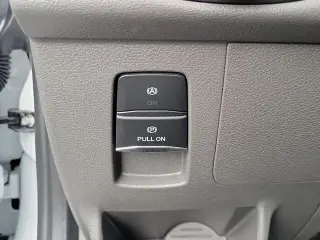 Ford Transit 2025 250 3 puertas SWB Techo bajo Furgón de carga