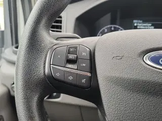 Ford Transit 2025 250 3 puertas SWB Techo bajo Furgón de carga