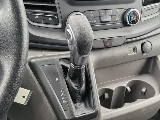 Ford Transit 2025 250 3 puertas SWB Techo bajo Furgón de carga