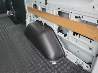 Ford Transit 2025 250 3 puertas SWB Techo bajo Furgón de carga