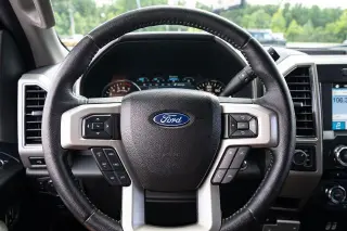 Ford F-150 2018 4x4 Lariat 4 puertas SuperCrew 5.5 pies. Caja corta