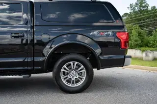 Ford F-150 2018 4x4 Lariat 4 puertas SuperCrew 5.5 pies. Caja corta