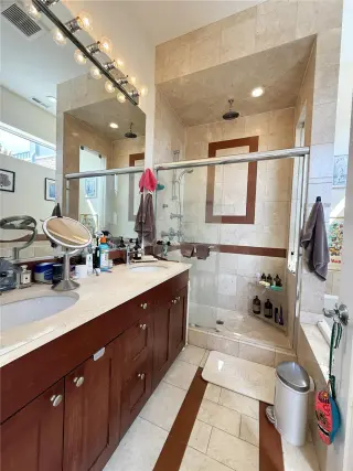 Propiedad en alquiler con 3 dormitorios y 2 baños en Chicago