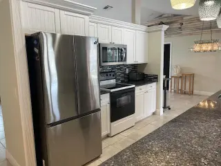 Propiedad en alquiler con 3 dormitorios y 2 baños en Port Saint Lucie