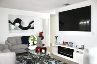 Propiedad en alquiler con 3 dormitorios y 2 baños en Port Saint Lucie