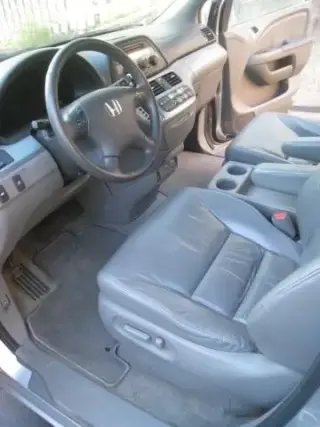 --2010 Honda Odyssey EX-L--