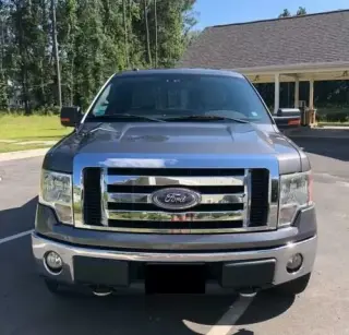 2010 FORD F150 XLT 4x4 4DR