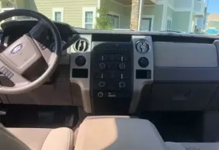 2010 FORD F150 XLT 4x4 4DR