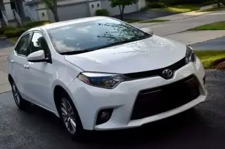 2015 TOYOTA COROLLA LE PLUS