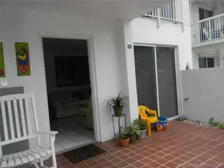 kendall for Rent