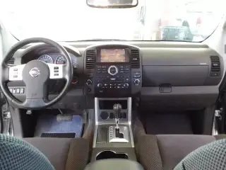 2010 Nissan Pathfinder SE