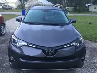 2017 TOYOTA RAV4 XLE