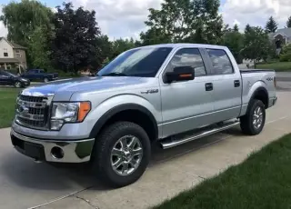 2013 Ford F-150 XLT 4DR