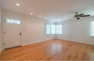 3Bed 2Bath Home in Wilshire Blvd