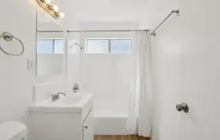 1Bedroom 1Bath Apt in  Gardena