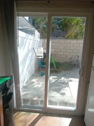 SHOWER DOORS, Ventanas y más.