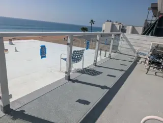 SHOWER DOORS, Ventanas y más.