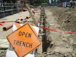 DRENAJES DE LA CALLE!!