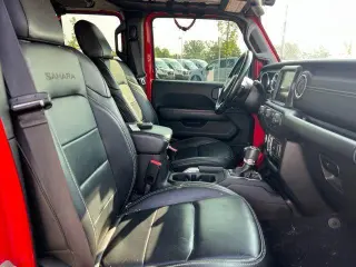 Jeep Wrangler Unlimited 2018 4x4 Sahara 4 puertas SUV (liberación a mitad de año)