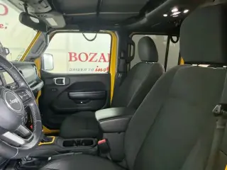 Jeep Wrangler Unlimited 2021 4x4 Sport 4 puertas SUV