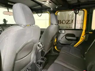 Jeep Wrangler Unlimited 2021 4x4 Sport 4 puertas SUV