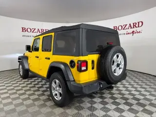 Jeep Wrangler Unlimited 2021 4x4 Sport 4 puertas SUV