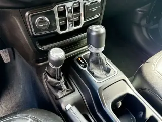 Jeep Wrangler Unlimited 2022 4x4 Sahara 4 puertas SUV