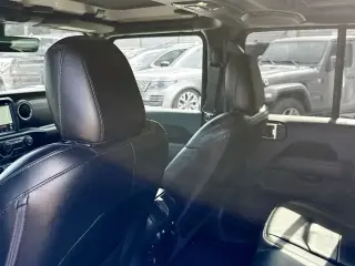 Jeep Wrangler Unlimited 2022 4x4 Sahara 4 puertas SUV