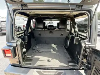 Jeep Wrangler Unlimited 2022 4x4 Sahara 4 puertas SUV