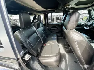 Jeep Wrangler Unlimited 2022 4x4 Sahara 4 puertas SUV