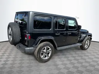 Jeep Wrangler Unlimited 2022 4x4 Sahara 4 puertas SUV