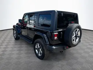 Jeep Wrangler Unlimited 2022 4x4 Sahara 4 puertas SUV