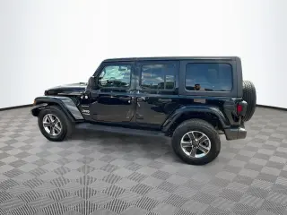 Jeep Wrangler Unlimited 2022 4x4 Sahara 4 puertas SUV
