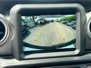 Jeep Wrangler Unlimited 2022 4x4 Sahara 4 puertas SUV