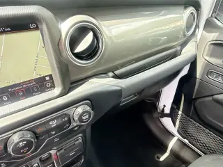 Jeep Wrangler Unlimited 2022 4x4 Sahara 4 puertas SUV
