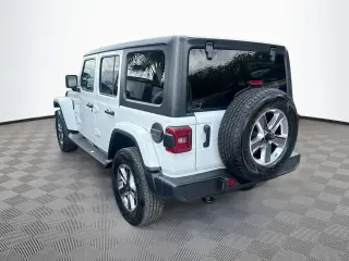 Jeep Wrangler Unlimited 2022 4x4 Sahara 4 puertas SUV