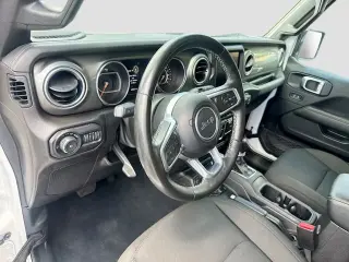 Jeep Wrangler Unlimited 2022 4x4 Sahara 4 puertas SUV