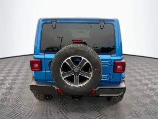 Jeep Wrangler 2023 4x4 Sahara 4 puertas SUV