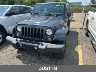 Jeep Wrangler 2017 4x4 Sahara 2 puertas SUV