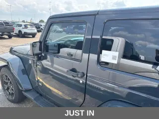 Jeep Wrangler 2017 4x4 Sahara 2 puertas SUV