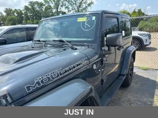 Jeep Wrangler 2017 4x4 Sahara 2 puertas SUV